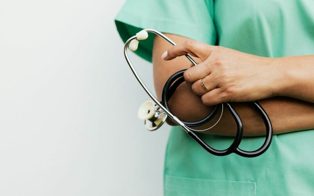 Professionnels médicaux: 5 bonnes raisons de passer en société
