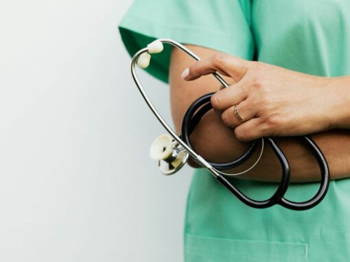Professionnels médicaux: 5 bonnes raisons de passer en société